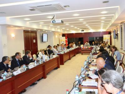 Participants of the Meeting of G20 Agricultural Chief Scientists (MACS) discussing issues related to food security and reducing food loss and waste.