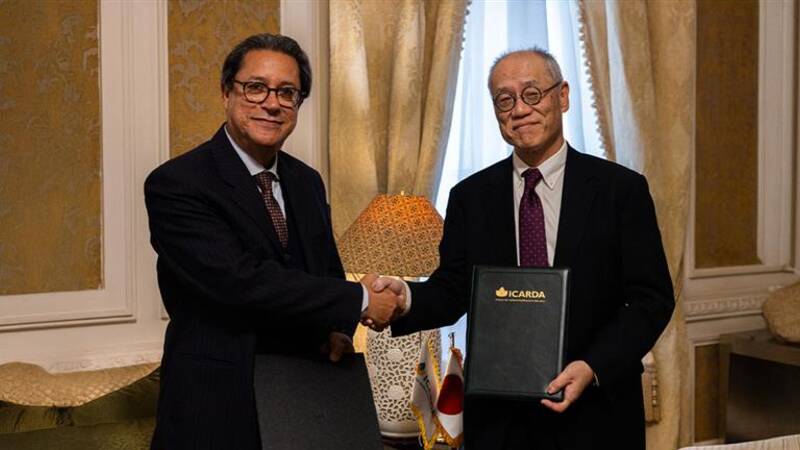 Aly Abousabaa, Director General of ICARDA , His Excellency Mr. IWAI Fumio, the Japanese Ambassador to Egypt