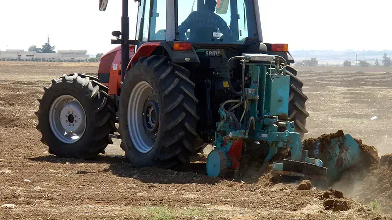 The Vallerini plow is at work in the arid regions of Jordan. The Vallerini plow is at work in the arid regions of Jordan.