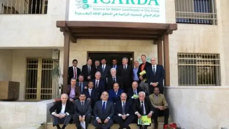 The brainstorming session convened by HRH Prince Hassan bin Talal of Jordan (pictured seated, first row, center-left) at ICARDA’s Amman offices initiated discussions on what a new vision for Jordan’s ‘badia’ would look like. The brainstorming session convened by HRH Prince Hassan bin Talal of Jordan (pictured seated, first row, center-left) at ICARDA’s Amman offices initiated discussions on what a new vision for Jordan’s ‘badia’ would look like.