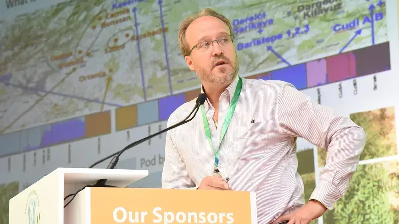 Doug Cook of the University of California, Davis discusses how wild species can be tapped to improve nitrogen fixation in chickpea. Doug Cook of the University of California, Davis discusses how wild species can be tapped to improve nitrogen fixation in chickpea.