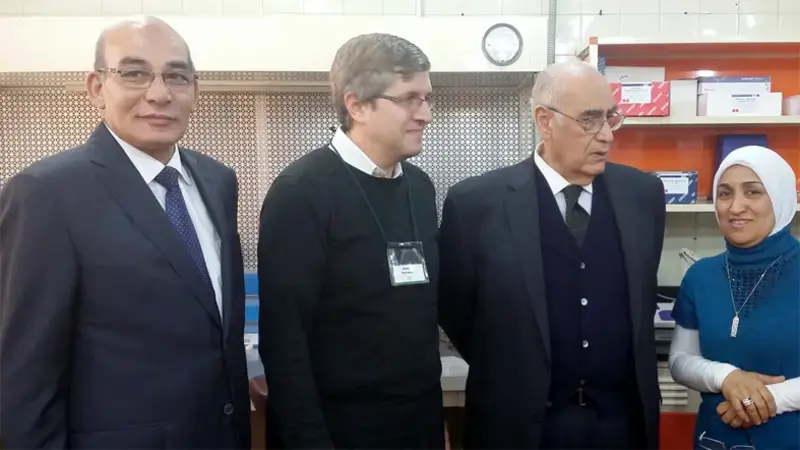 Dr. El-Beltagy (far left) visited ICARDA's biotechnology laboratory in Cairo Dr. El-Beltagy (far left) visited ICARDA's biotechnology laboratory in Cairo
