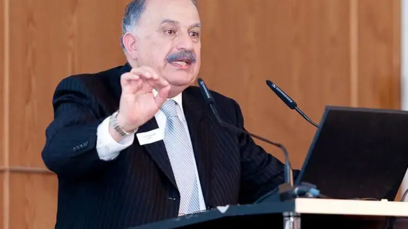 Dr. Solh speaking about tackling the multidimensional problem of food insecurity with a holistic and integrated policy approach. Dr. Solh speaking about tackling the multidimensional problem of food insecurity with a holistic and integrated policy approach.