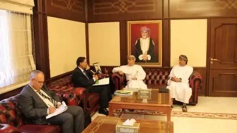 Meeting at the Ministry of Agriculture and Fisheries, Oman. Pictured: H.E. Dr Fuad bin Jaafar al Sajwani, Minister of Agriculture and Fisheries (center); H.E. Dr Ahmed Al Bakri, Undersecretary, MAF (right) and Dr Kamel Shideed, ICARDA ADG-IC (left). Meeting at the Ministry of Agriculture and Fisheries, Oman. Pictured: H.E. Dr Fuad bin Jaafar al Sajwani, Minister of Agriculture and Fisheries (center); H.E. Dr Ahmed Al Bakri, Undersecretary, MAF (right) and Dr Kamel Shideed, ICARDA ADG-IC (left).