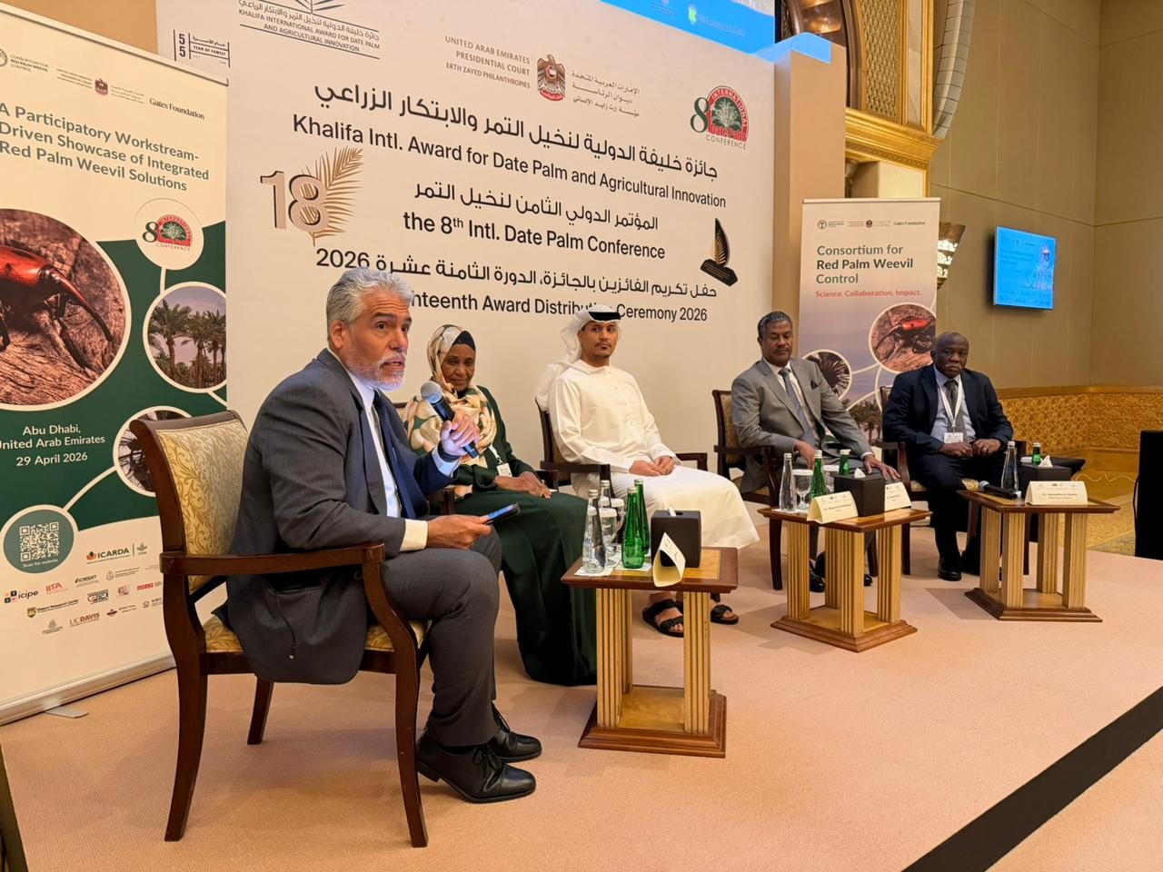 From left to right Dr. Augusto Becerra, ICARDA; Dr. Samira Mohamed, icipe; H.E. Mubarak Ali Mansouri; Dr. Mohamed Ali, ICBA; Dr. Hamadttu ElShafie, ICARDA. 