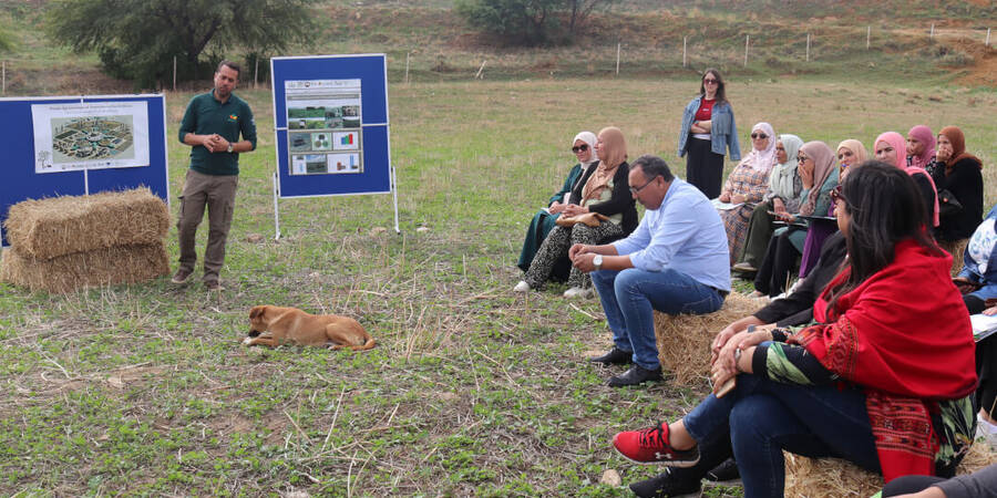 Presenting the living lab concept (Photo credit: Masafumi Tamura, ICARDA)
